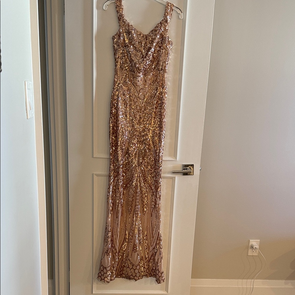 New Elegant Sequin Maxi Dress - Gold sz S